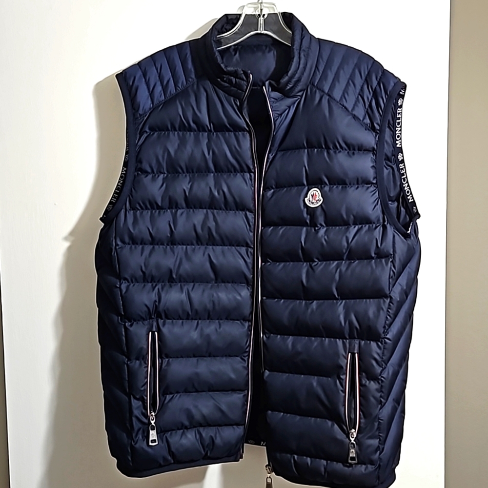 MONCLER MEN'S PUFFER VEST XXL